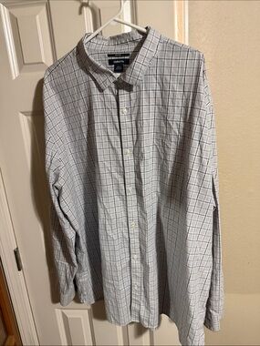 Claiborne Men's Light Gray Plaid Dress Shirt